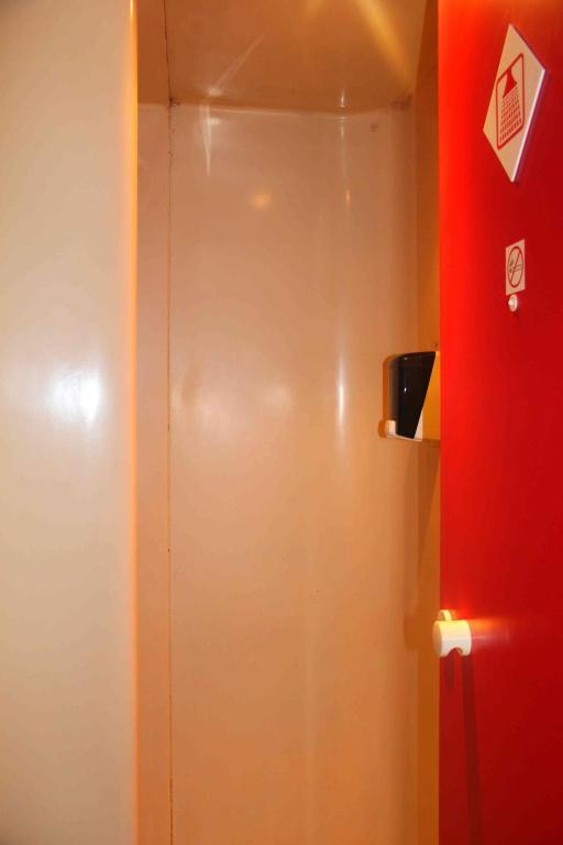 Lemon Hotel - Mery Sur Oise/Cergy Dış mekan fotoğraf